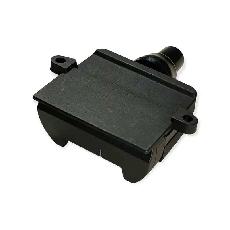 7 Pin Flat Plastic Trailer Socket with reed switch